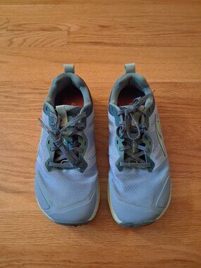 Altra Lone Peak 9 Trail Running Shoes Women's Size 9.5 Wide Sneakers